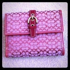 SOLD IN BUNDLE❤ BRAND NEW Burgundy Coach Wallet