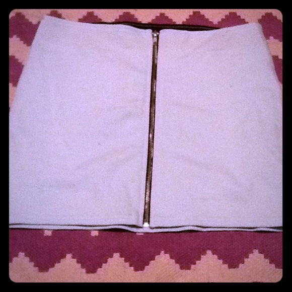 H&M mint skirt