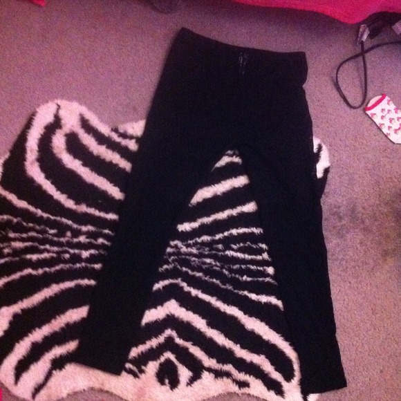 SOLD - Picture 3 of 3