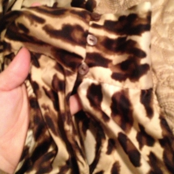 Shirt - Picture 4 of 4