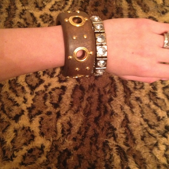 Bracelets 🎀🎀🎀 - Picture 2 of 2