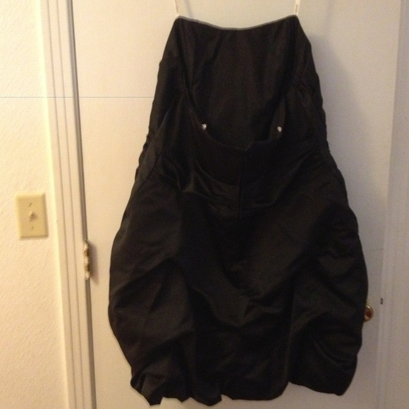 Cute black dress! Recently reduced price! - Picture 2 of 4