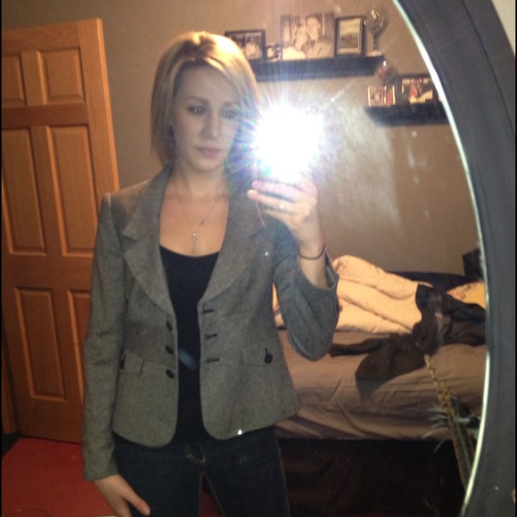 The limited 3 button blazer