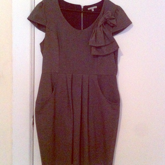Gray pocket dress