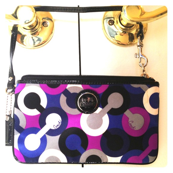 Authentic Coach pouch