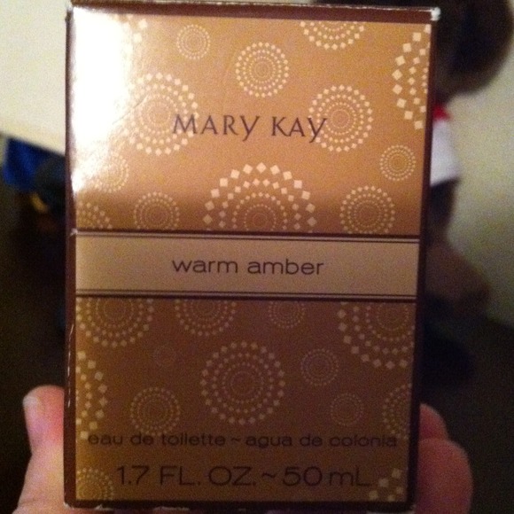 Mary Kay Warm Amber perfume