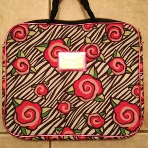 Betsey Johnson laptop case 15"