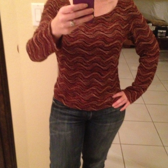Light weight dressy brown & gold threaded sweater