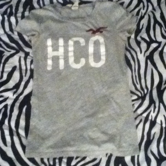 Hollister shirt