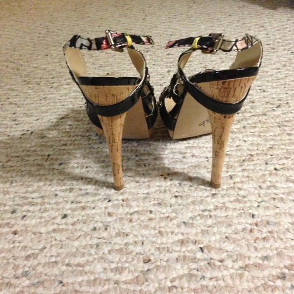 Heels - Picture 2 of 3