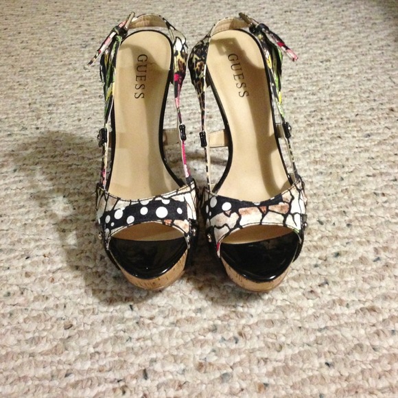 Heels - Picture 3 of 3