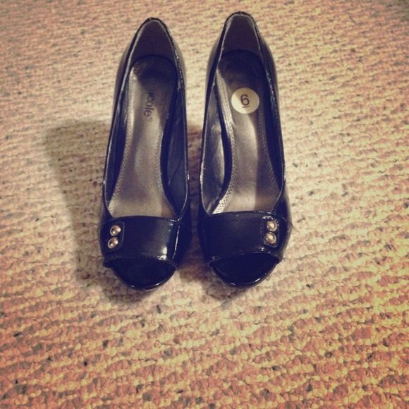 Black Nicole Heels
