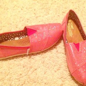 Pink Toms size 8.5