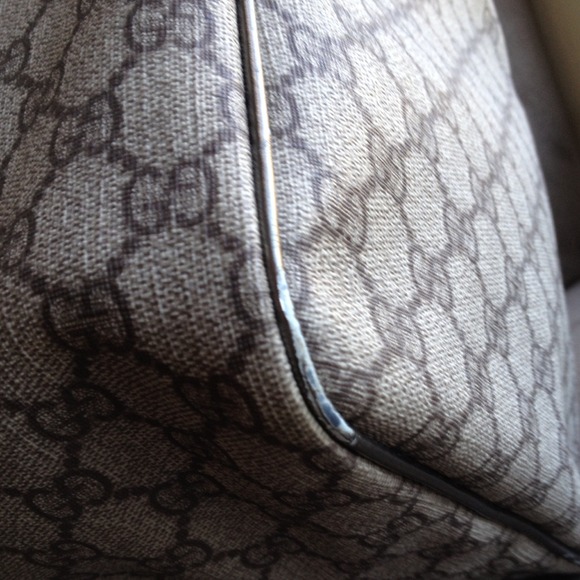 Additional pictures for Gucci Boston Overnight Bag - Picture 3 of 4