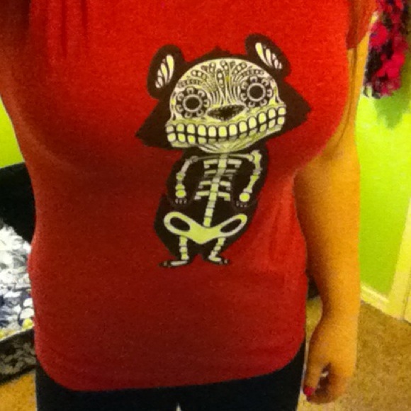 T-shirt - Picture 3 of 3