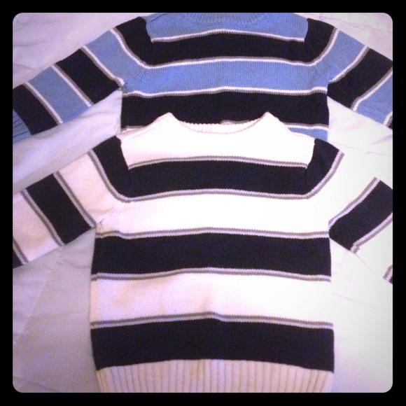 🔴S⭕LD🔴Children's place 18 months Sweater bundle
