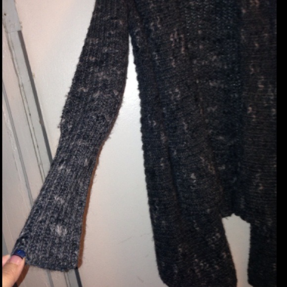 🌟HOST PICK🌟 Express Sweater - Picture 2 of 4