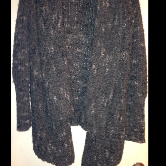 🌟HOST PICK🌟 Express Sweater - Picture 3 of 4