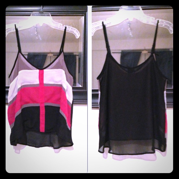 🎀SOLD 🎀 Color block high low top