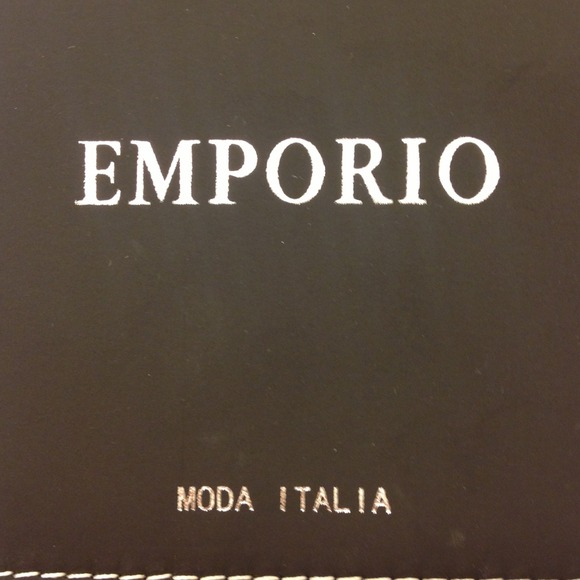 EMPORIO Armani - Picture 2 of 2