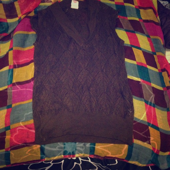 Sweater Vest