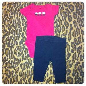 ⛔ SOLD ⛔✨Mommy's Little Cupcake 2pc Set✨