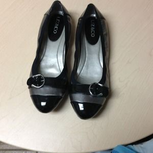 Reserved! Liz&Co buckle flats size 11
