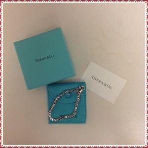 🌴sold🌴Tiffany & co Venetian link bracelet