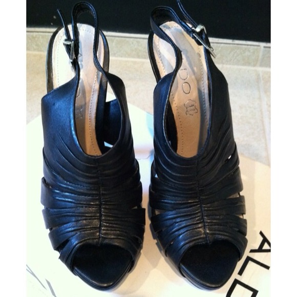 💢SOLD💢Aldo Black Leather Sling Back Shoes - Picture 2 of 4