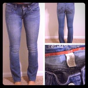 RESERVED!! Refuge Jeans- Size 0S