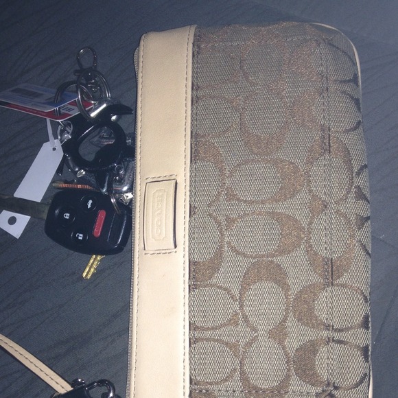 Nwt authentic coach wristlet