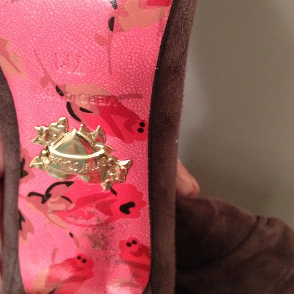 Betsey Johnson Suede Boots Size 7 - Picture 2 of 4