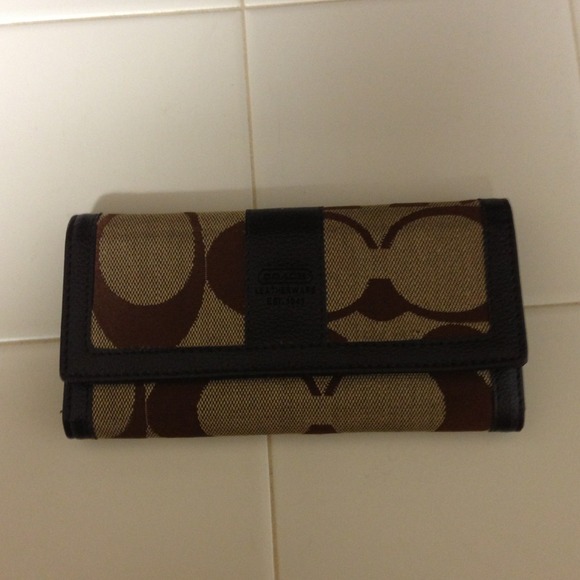 Coach wallet w/ matching checkbook!