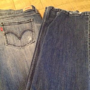 SOLD Levi's 524 jeans