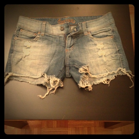 Car Mar Denim - Car Mar distressed denim shorts