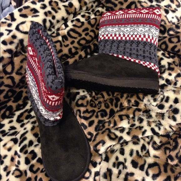 Size 10 Maurice's boots brand new never wore