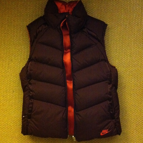 ON HOLD for @Nina007 Reversible Nike Puffer Vest