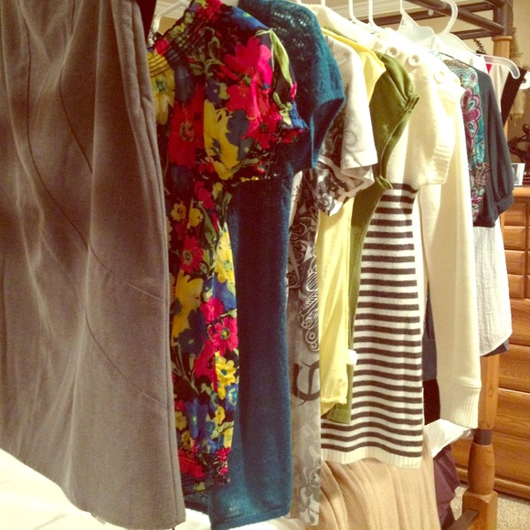 MUST GO's!!! Check out my closet!!