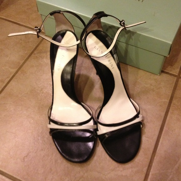 **SOLD** Gianni Bini black and white strappy heels