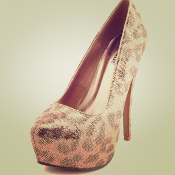 Charlotte russe pumps leopard print