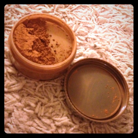 Bronze 3 Mary Kay Mineral Foundation
