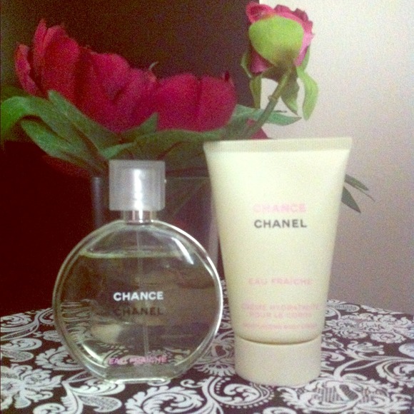 💢Reserved💢Chanel "Chance" perfume set
