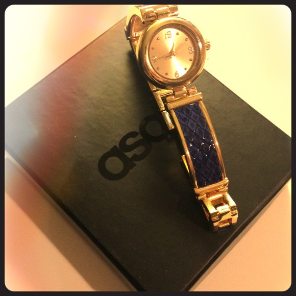 💫👑REDUCED to lowest! ASOS Vintage Watch