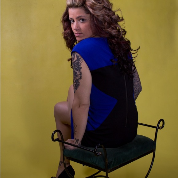 Meet ur seller! - Picture 2 of 4