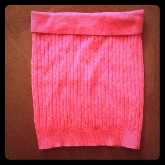 Dark pink tube top - fits more like a xs-s - Picture 1 of 2