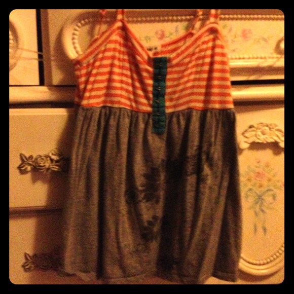 Tank top shirt