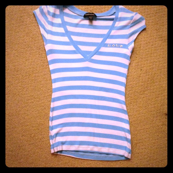🚫SOLD🚫Striped Bebe Vneck