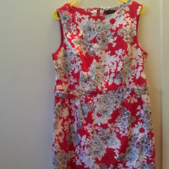 Sleeveless Hawaain print dress - Picture 1 of 1