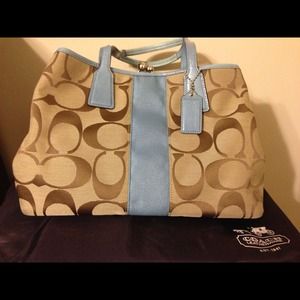 💯% Authentic! Coach Handbag. Reduced price!