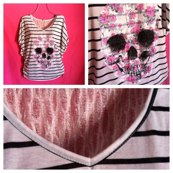 Glitter skull top.